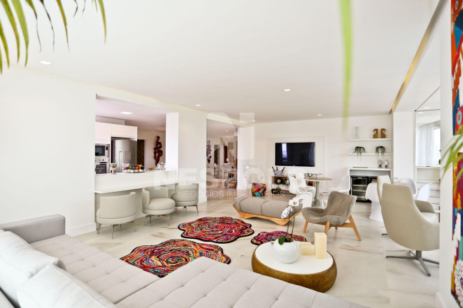Imagem Apartamento à Venda, 182 m² em Centro - Balneario Camboriu Imagem Apartamento à Venda, 182 m² em Centro - Balneario Camboriu
