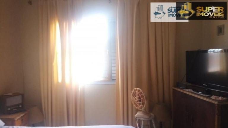 Imagem Casa com 3 Quartos à Venda, 180 m² em Centro - Pelotas Imagem Casa com 3 Quartos à Venda, 180 m² em Centro - Pelotas