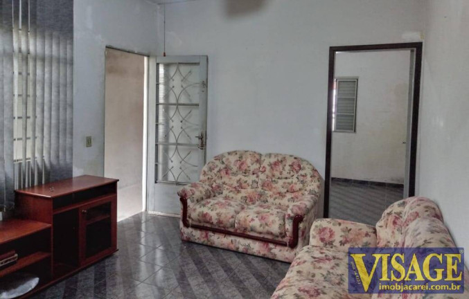 Casa com 2 Quartos à Venda,  em Pq. Santo Antonio - Jacareí