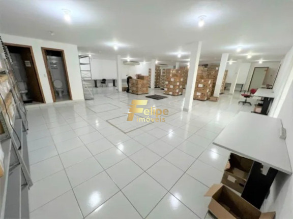 Sala Comercial à Venda, 740 m² em Enseada Do Suá - Vitória