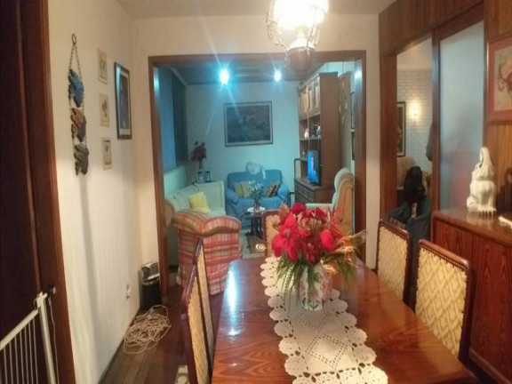 Imagem Casa com 3 Quartos à Venda, 218 m² em Chácara Das Pedras - Porto Alegre Imagem Casa com 3 Quartos à Venda, 218 m² em Chácara Das Pedras - Porto Alegre