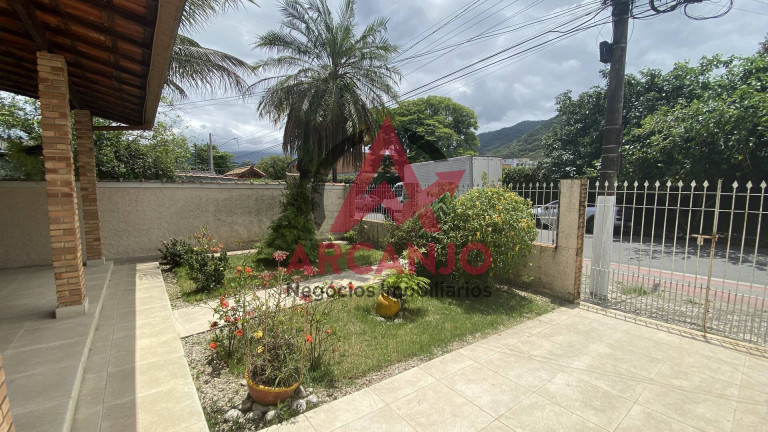 Imagem Casa com 2 Quartos à Venda, 350 m² em Centro - Ubatuba Imagem Casa com 2 Quartos à Venda, 350 m² em Centro - Ubatuba