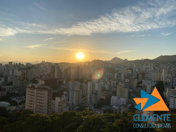 Imagem Apartamento com 3 Quartos à Venda, 213 m² em Santo Antônio - Belo Horizonte Imagem Apartamento com 3 Quartos à Venda, 213 m² em Santo Antônio - Belo Horizonte