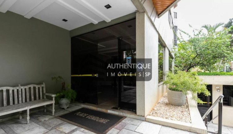 Imagem Apartamento com 3 Quartos à Venda, 200 m² em Moema - São Paulo Imagem Apartamento com 3 Quartos à Venda, 200 m² em Moema - São Paulo