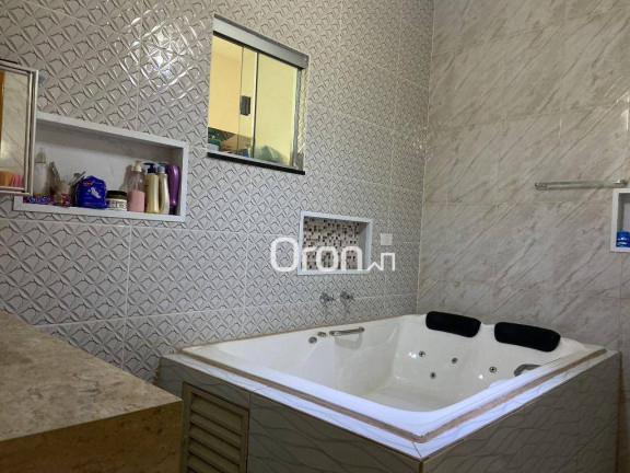 Imagem Casa com 3 Quartos à Venda, 223 m² em Setor Coimbra - Goiânia Imagem Casa com 3 Quartos à Venda, 223 m² em Setor Coimbra - Goiânia