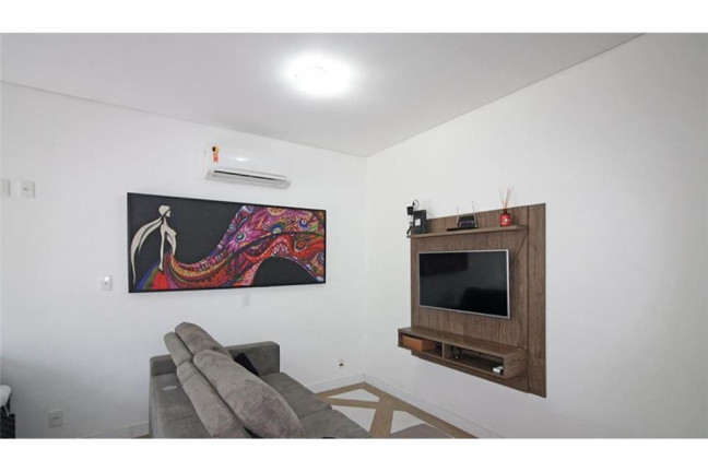 Imagem Imóvel com 1 Quarto à Venda,  em Granja Viana - Cotia