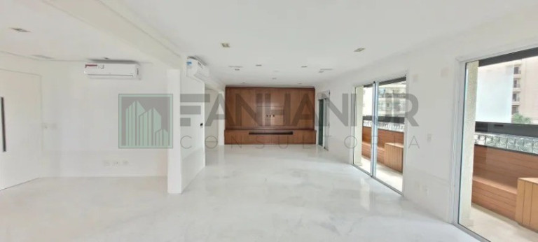 Imóvel com 3 Quartos para Alugar, 245 m² em Vila Nova Conceição - São Paulo