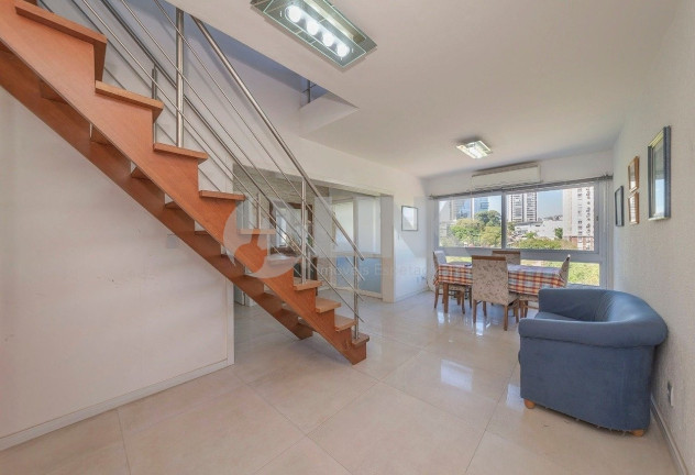 Imagem Imóvel com 3 Quartos à Venda, 172 m² em Petrópolis - Porto Alegre