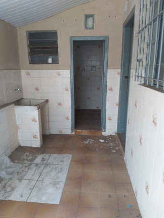 Imagem Casa com 2 Quartos à Venda, 250 m² em Jardim Do Estádio - Santo André