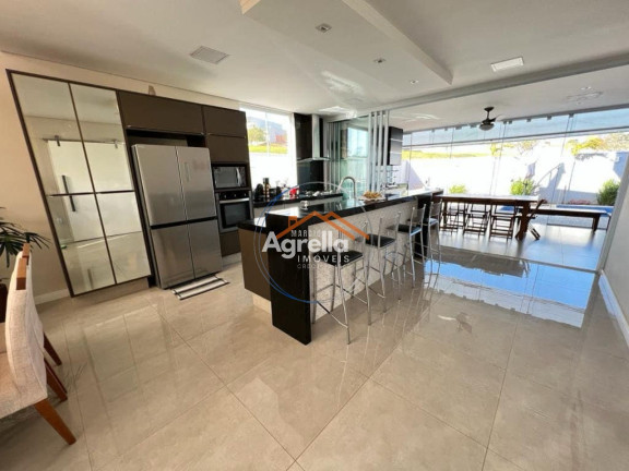 Imagem Imóvel com 3 Quartos à Venda, 279 m² em Residencial Vila Toscana - Mogi Mirim Imagem Imóvel com 3 Quartos à Venda, 279 m² em Residencial Vila Toscana - Mogi Mirim