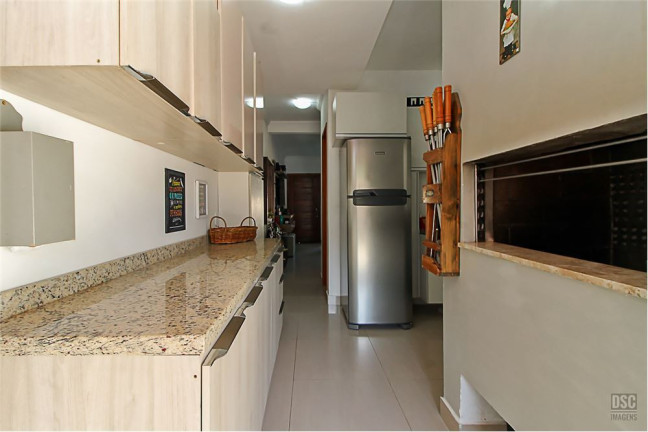 Imagem Casa com 3 Quartos à Venda, em Hípica - Porto Alegre Imagem Casa com 3 Quartos à Venda, em Hípica - Porto Alegre
