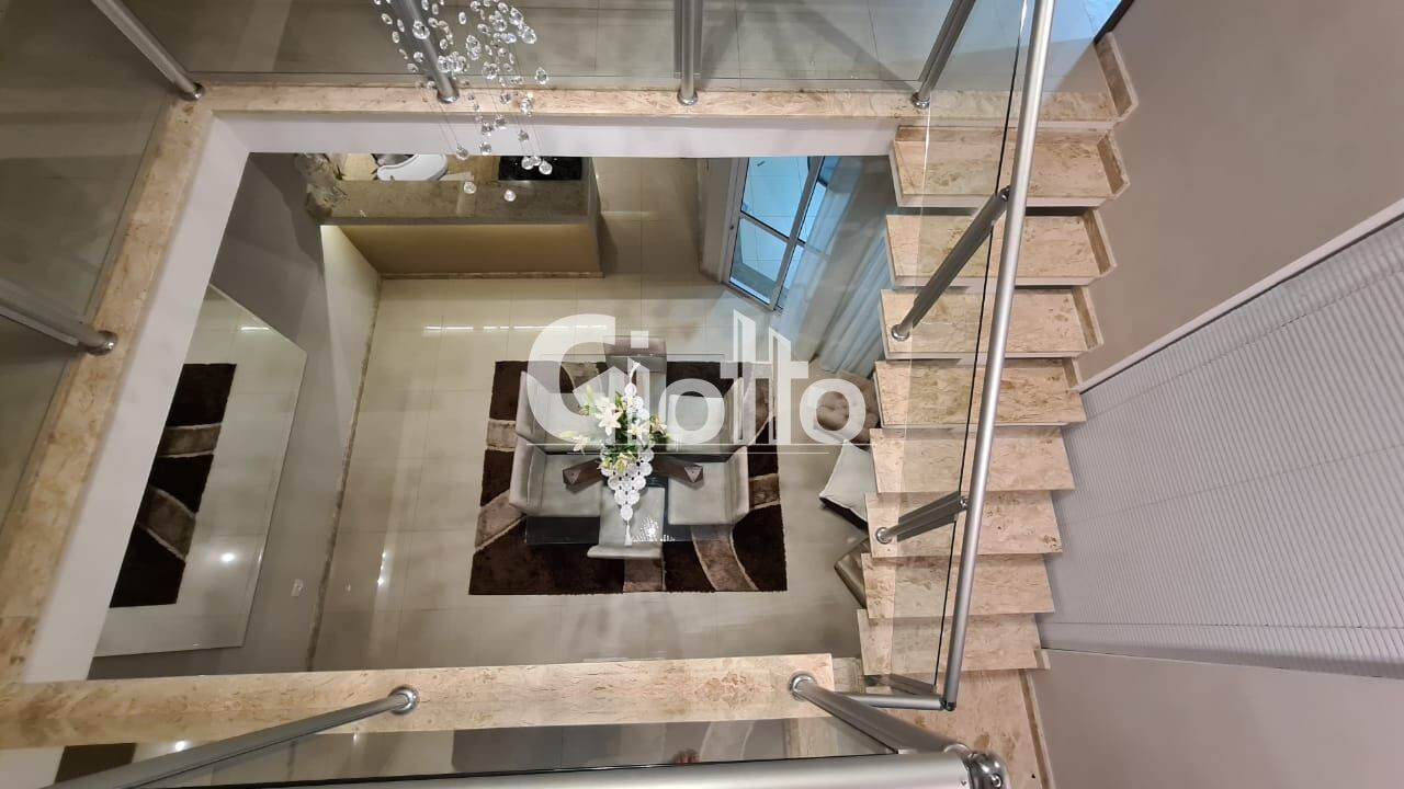 Imagem Sobrado com 3 Quartos à Venda, 193 m² em Vila Caputera - Mogi Das Cruzes