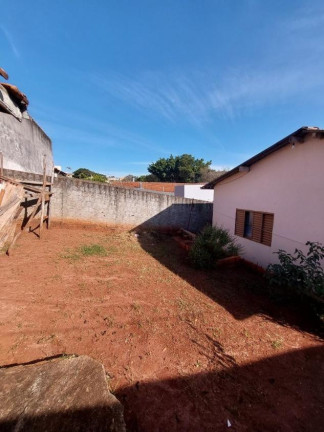 Imagem Casa com 2 Quartos à Venda, 70 m² em Jardim Cristina - Botucatu