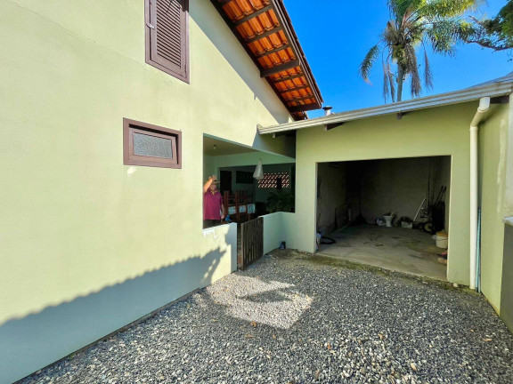Imagem Casa com 4 Quartos à Venda, 172 m² em Centro - Balneário Barra Do Sul Imagem Casa com 4 Quartos à Venda, 172 m² em Centro - Balneário Barra Do Sul