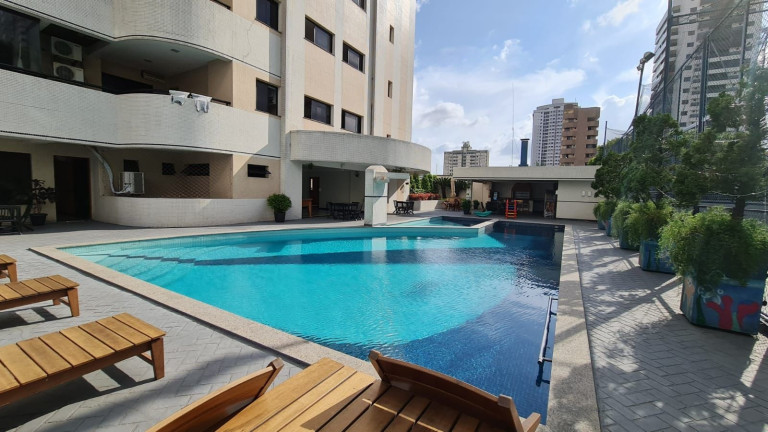Imagem Imóvel com 4 Quartos à Venda, 385 m² em Jurunas - Belém