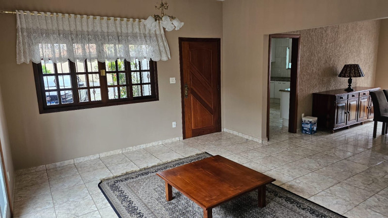 Imagem Casa com 3 Quartos à Venda, 210 m² em Chácara Do Visconde - Taubaté