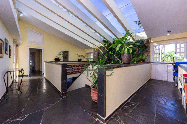 Imagem Casa com 3 Quartos à Venda, 450 m² em Granja Viana - Cotia Imagem Casa com 3 Quartos à Venda, 450 m² em Granja Viana - Cotia