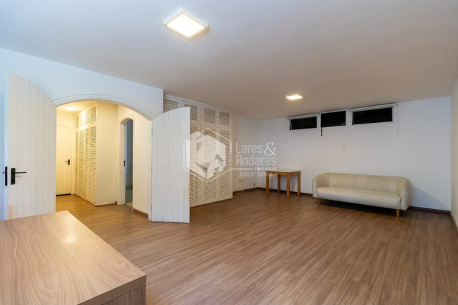 Imagem Casa com 4 Quartos à Venda, 260 m² em Jardim Morumbi - São Paulo Imagem Casa com 4 Quartos à Venda, 260 m² em Jardim Morumbi - São Paulo