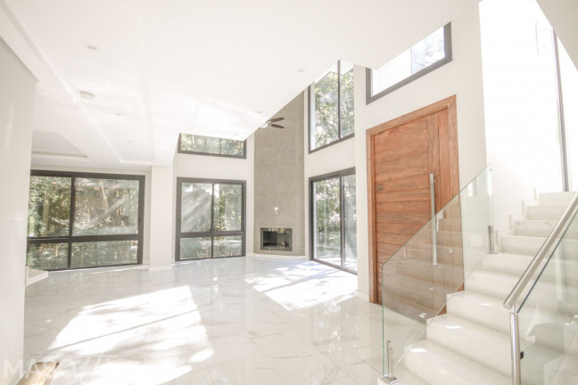Imagem Casa de Condomínio com 3 Quartos à Venda, 30.478 m² em Mato Queimado - Gramado Imagem Casa de Condomínio com 3 Quartos à Venda, 30.478 m² em Mato Queimado - Gramado
