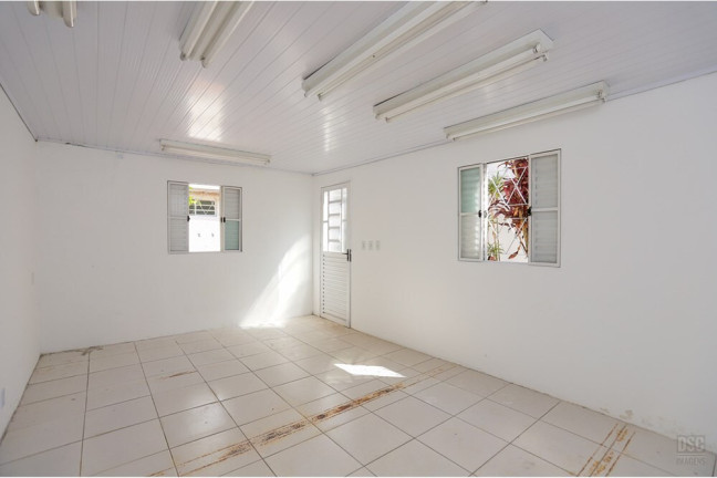 Imagem Casa com 5 Quartos à Venda, 253 m² em Santana - Porto Alegre