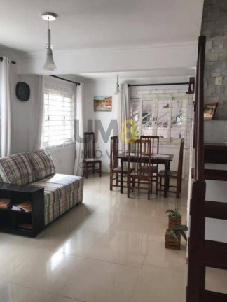 Imagem Sobrado com 3 Quartos à Venda, 244 m² em Guaíra - Curitiba