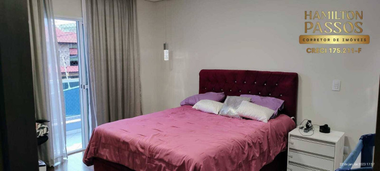 Imagem Casa com 3 Quartos à Venda, 186 m² em Vila Alzira - Santo André