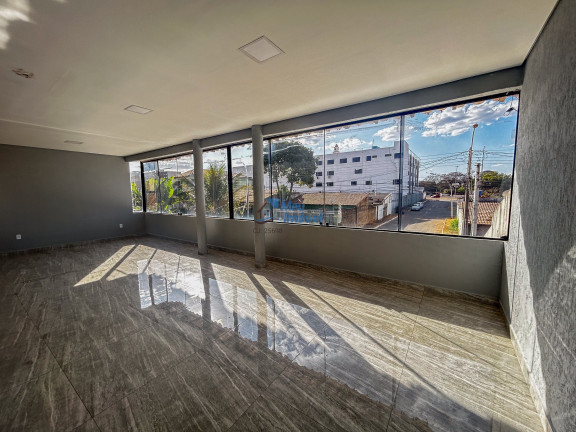 Casa com 6 Quartos à Venda, 290 m² em Taguatinga Norte (taguatinga) - Brasília