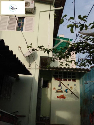 Imagem Sobrado com 2 Quartos à Venda, 110 m² em Parque Balneário Poiares - Caraguatatuba Imagem Sobrado com 2 Quartos à Venda, 110 m² em Parque Balneário Poiares - Caraguatatuba