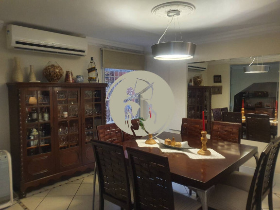 Imagem Casa com 3 Quartos à Venda, 170 m² em Pompeia - Santos Imagem Casa com 3 Quartos à Venda, 170 m² em Pompeia - Santos
