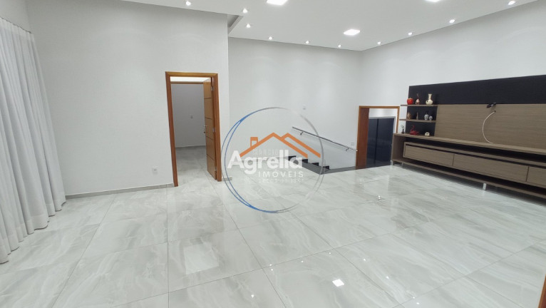 Imagem Casa com 4 Quartos à Venda, 263 m² em Jardim Bi-centenário - Mogi Mirim Imagem Casa com 4 Quartos à Venda, 263 m² em Jardim Bi-centenário - Mogi Mirim