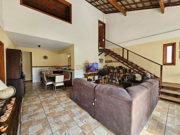 Imagem Casa com 6 Quartos à Venda, 180 m² em Vargem Grande - Teresópolis Imagem Casa com 6 Quartos à Venda, 180 m² em Vargem Grande - Teresópolis