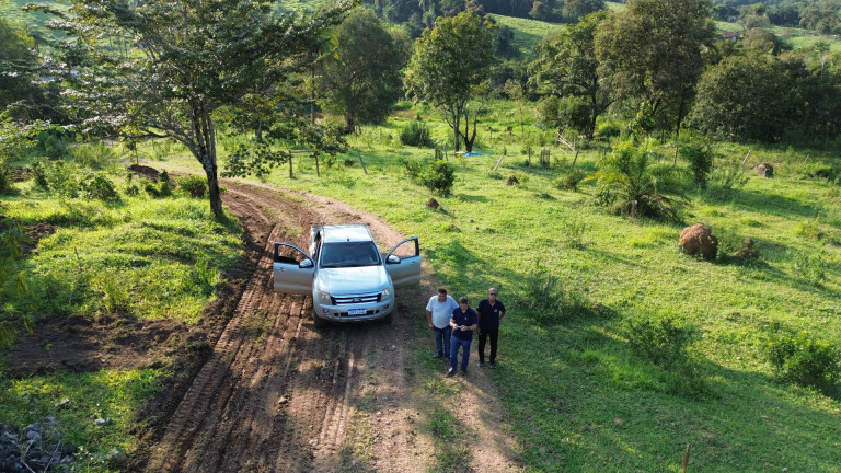 Imagem Terreno à Venda, 1.000 m² em Mateus Leme Imagem Terreno à Venda, 1.000 m² em Mateus Leme