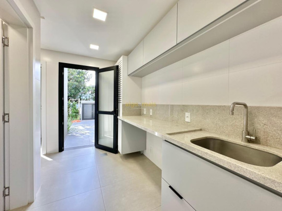 Casa com 4 Quartos à Venda, 400 m² em Condominio Velas Da Marina - Capão Da Canoa