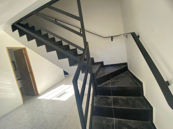 Imagem Sobrado com 2 Quartos à Venda, 71 m² em Centro - Mongaguá