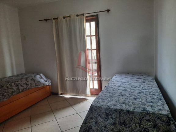 Imagem Casa de Condomínio com 2 Quartos à Venda, 111 m²