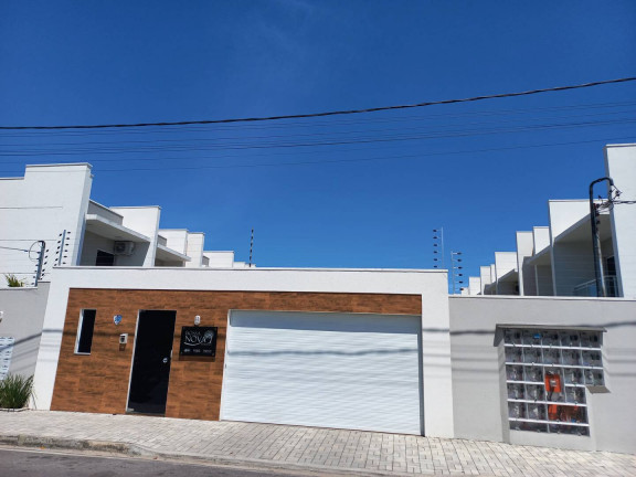 Casa com 2 Quartos à Venda, 74 m² em Camurupim - Caucaia
