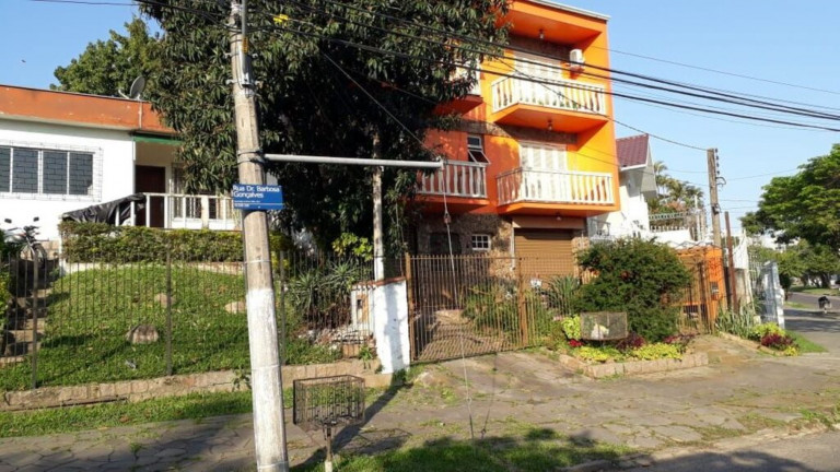 Imagem Imóvel à Venda, em Chácara Das Pedras - Porto Alegre Imagem Imóvel à Venda, em Chácara Das Pedras - Porto Alegre