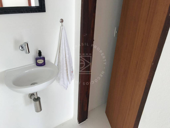 Imagem Casa com 5 Quartos à Venda, 340 m² em Centro - Angra Dos Reis