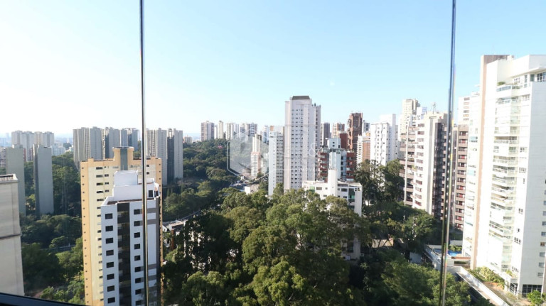 Imagem Apartamento com 4 Quartos à Venda, 226 m² em Vila Suzana - São Paulo