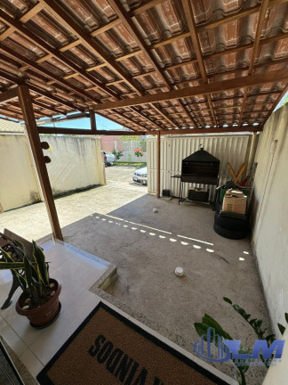 Imagem Casa com 2 Quartos à Venda, 95 m² em Santa Mônica - Guarapari
