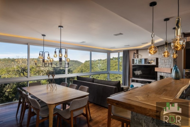 Apartamento com 3 Quartos à Venda, 173 m² em Região Das Hortênsias