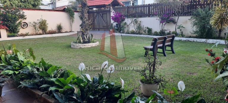 Imagem Imóvel com 2 Quartos à Venda, 80 m² em Peró - Cabo Frio