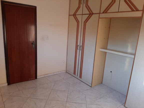 Imagem Imóvel com 3 Quartos à Venda, 200 m² em Campo Grande - Rio De Janeiro