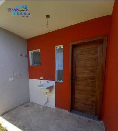 Imagem Casa com 3 Quartos à Venda, 56 m² em Embu - Colombo