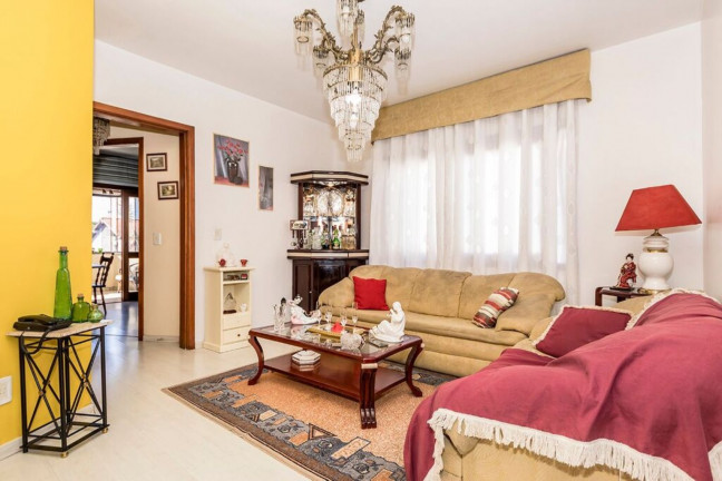 Imagem Imóvel com 3 Quartos à Venda, 157 m² em Jardim Itu - Porto Alegre Imagem Imóvel com 3 Quartos à Venda, 157 m² em Jardim Itu - Porto Alegre