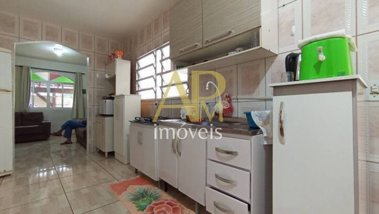 Imagem Casa com 6 Quartos à Venda, 200 m² em Praia João Rosa - Biguaçu Imagem Casa com 6 Quartos à Venda, 200 m² em Praia João Rosa - Biguaçu