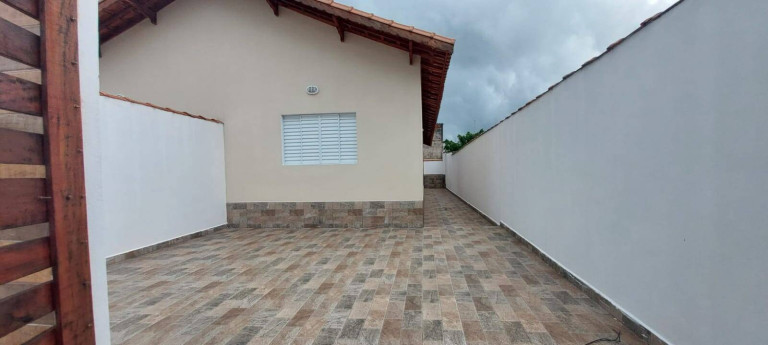 Imagem Casa com 2 Quartos à Venda, 60 m² em Jardim Leonor - Mongaguá