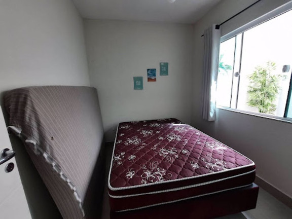 Imagem Casa com 3 Quartos para Temporada, 1 m² em Bombas - Bombinhas Imagem Casa com 3 Quartos para Temporada, 1 m² em Bombas - Bombinhas