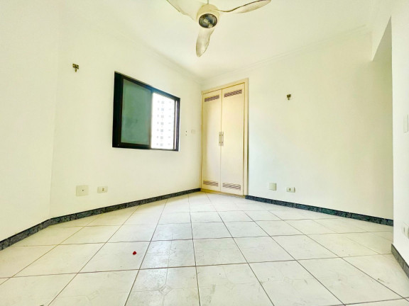 Imagem Apartamento com 4 Quartos à Venda, 150 m² em Pitangueiras - Guarujá Imagem Apartamento com 4 Quartos à Venda, 150 m² em Pitangueiras - Guarujá