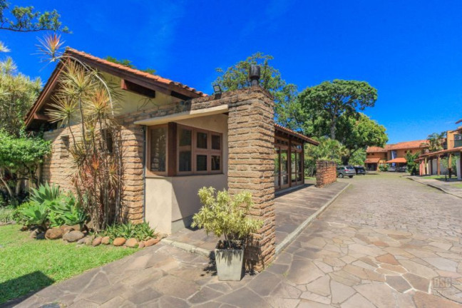 Imagem Casa com 4 Quartos à Venda, 117 m² em Cavalhada - Porto Alegre